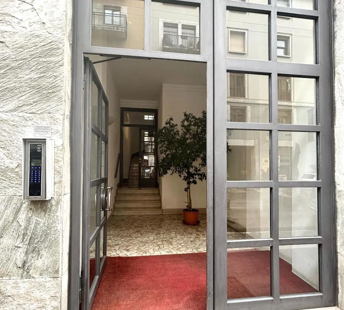 Voltaottosuite - Comfort And Elegance In Moscova Milan 0*,